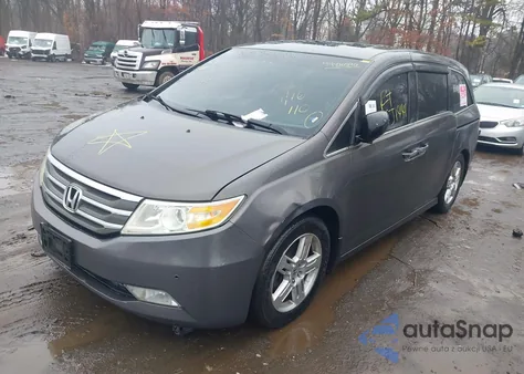 2011 Honda Odyssey Touring/Touring Elite z USA, uszkodzony, nr VIN 5FNRL5H90BB024351
